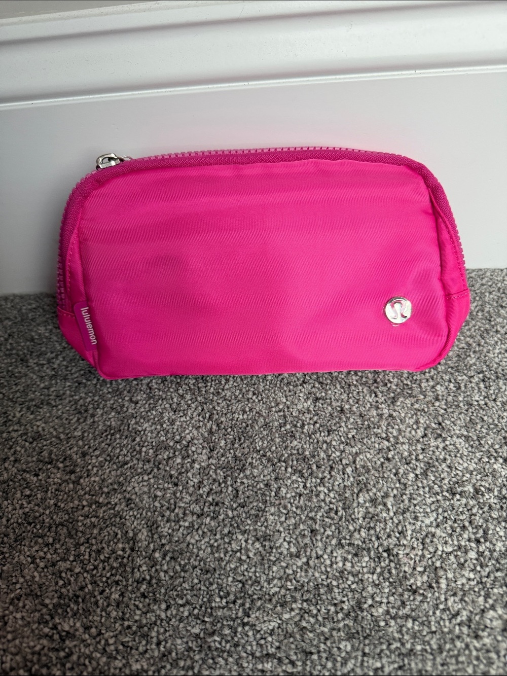 NWT Lululemon Large Belt Bag in Hot Pink